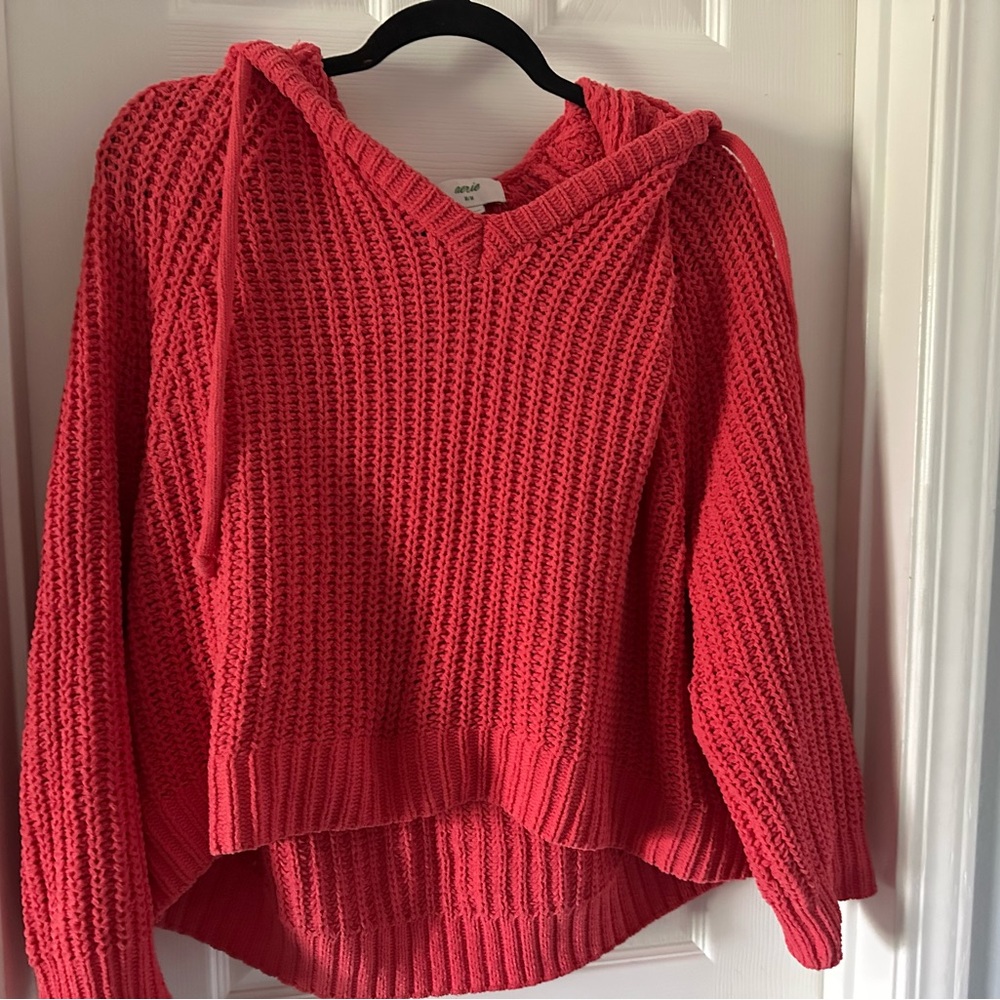 Aerie V-Neck Coral Sweater